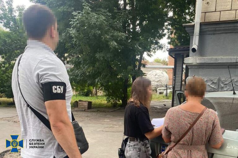 Стверджувала, що вбивства у Бучі й Ірпені – «спланована постановка» – у Житомирі вчительці ліцею повідомили про підозру