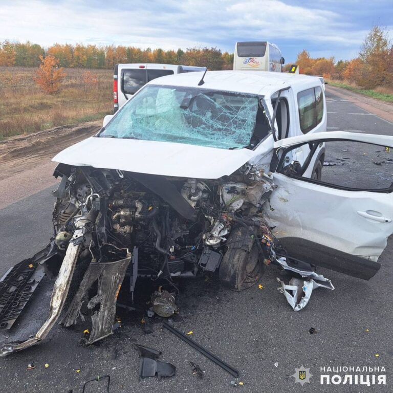 У Бердичівському районі у ДТП травми отримали двоє водіїв: поліція з’ясовує обставини