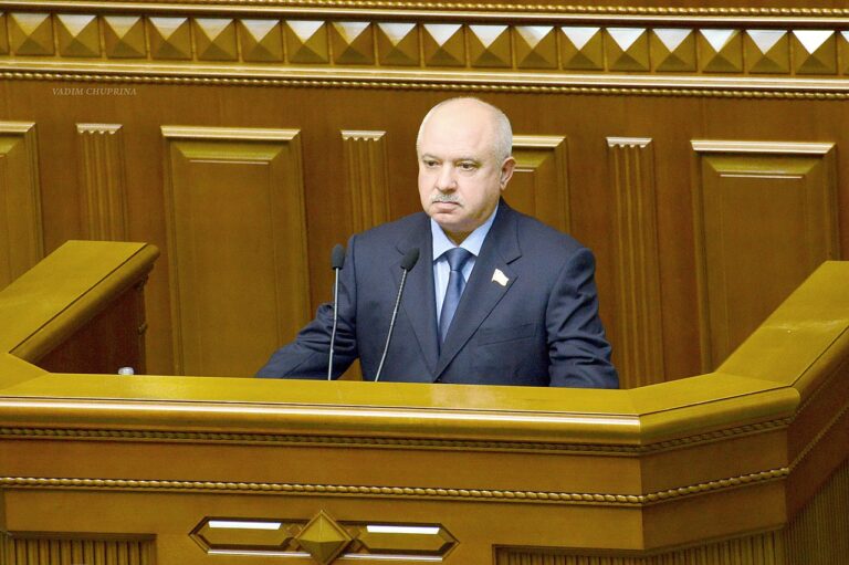 Житомирська обласна територіальна виборча комісія постановила припинити повноваження депутата Віктора Развадовського