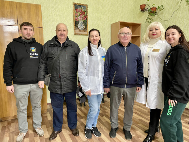 Благодійний фонд «GEM», «Надія» та фонд Дениса Парамонова привезли гуманітарну допомогу в медзаклади Житомирщини