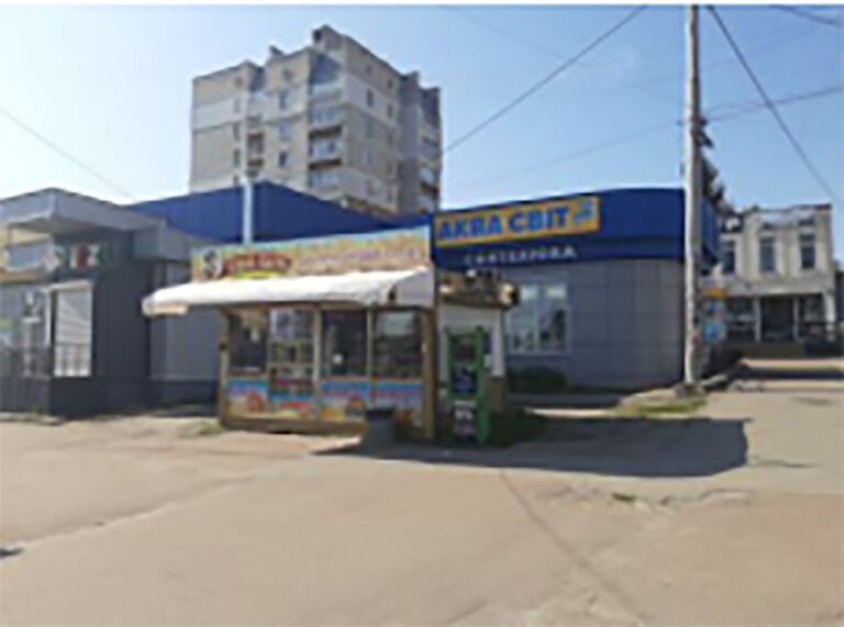 У Житомирі демонтують незаконно встановлені кіоски та рекламні конструкції