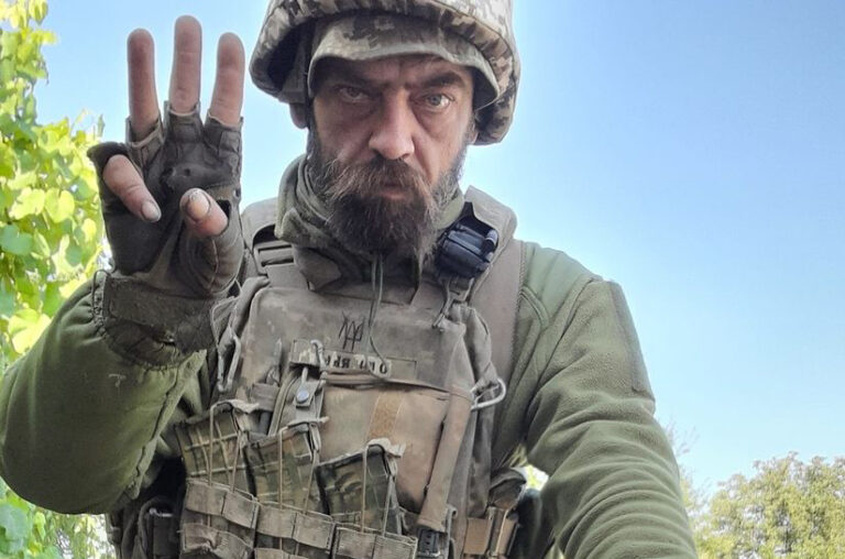 Відомий художник та воїн Сергій Носок святкує сьогодні свій День народження