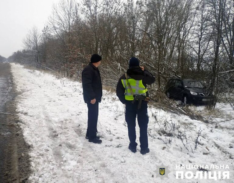 Поліція з’ясовує обставини ДТП з травмованими в Андрушівській громаді