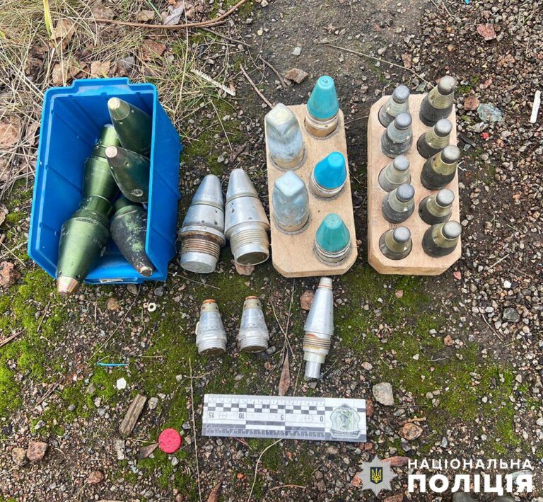 У Коростені юнак знайшов боєприпаси та повідомив до поліції: небезпечну знахідку знищено