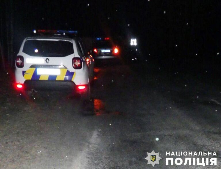Травми отримали четверо людей: звягельські поліцейські встановлюють обставини ДТП
