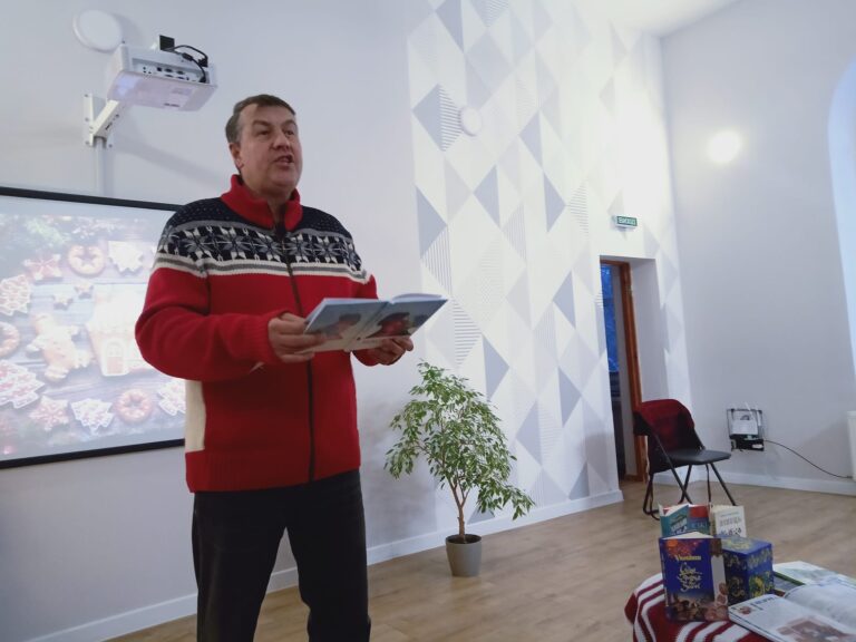 Сьогодні свій ювілей святкує відомий житомирський поет Олег Антонюк