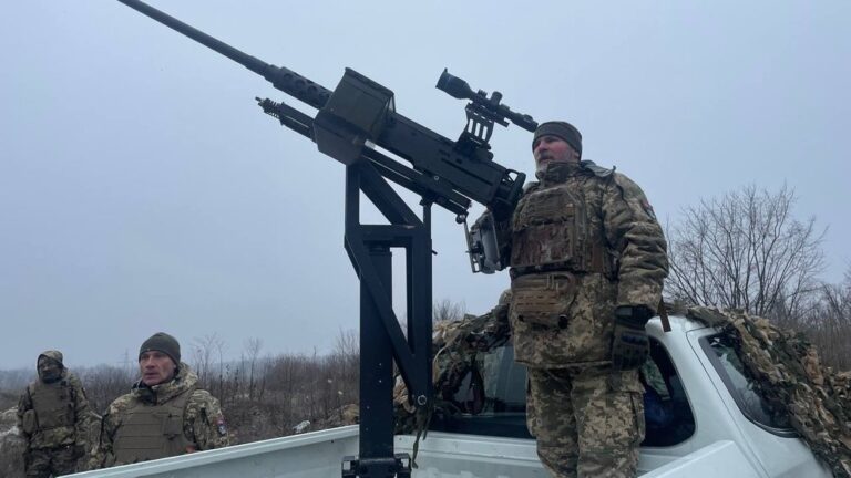 Дронова атака на Україну та виготовлення зброї для України — головні новини ранку