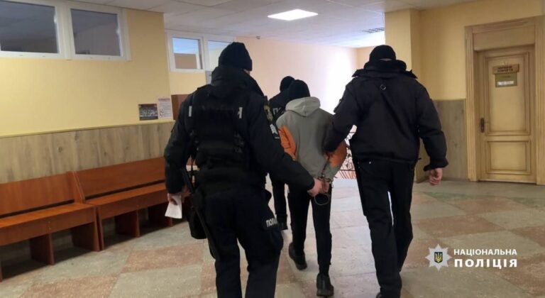 18-річний горе-батько вбив доньку ударом по голові, бо та плакала