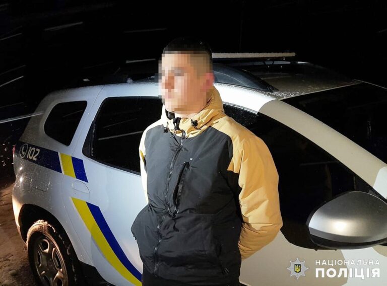 Пропонував хабар за керування чужим авто напідпитку: у Радомишлі поліцейські зупинили порушника