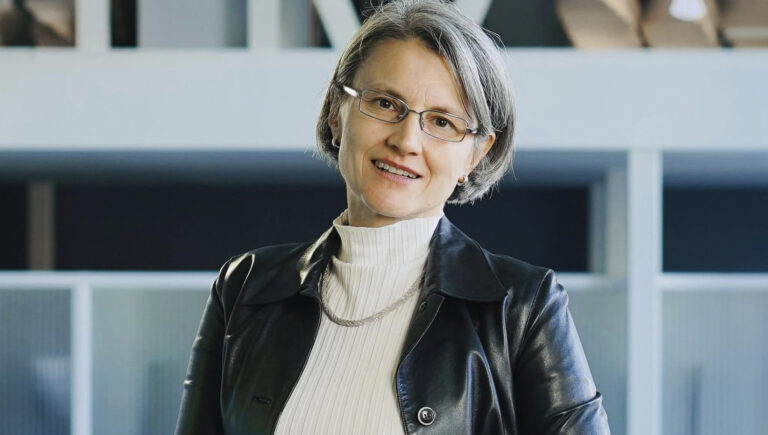 Почесне звання «Заслужений економіст України» присвоєно Свірко Світлані Володимирівні