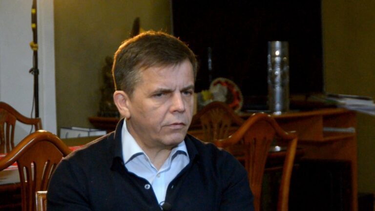 Мільйонний дохід у дружини та долар на банківському рахунку. Що задекларував міський голова Житомира за 2021-22 роки