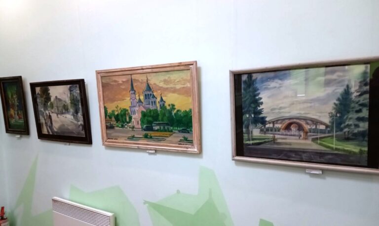 В музеї «Пулинські барви» відкрито художню виставку Валентина Войтенка «До витоків»