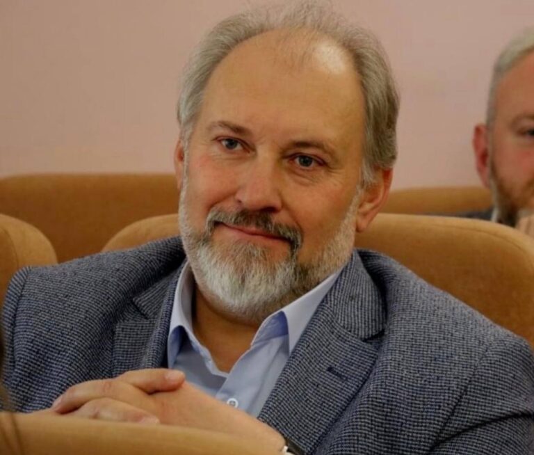 Вітаємо директора Департаменту освіти Житомира Валентина Арендарчука з Днем народження!