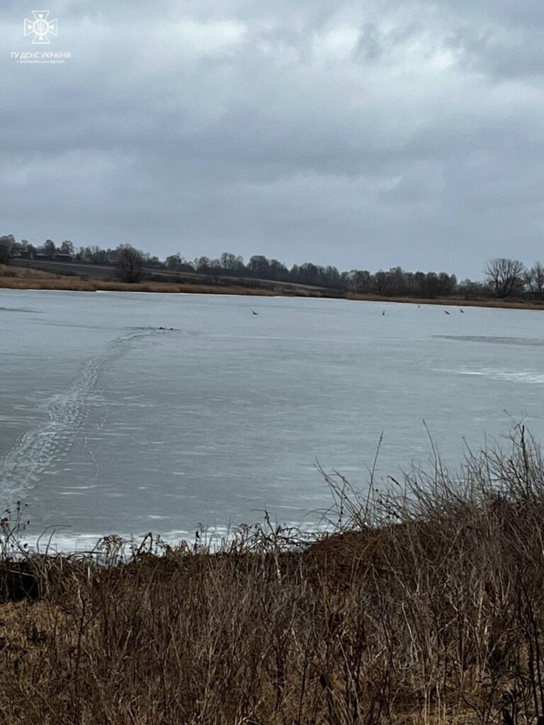 6 лютого у с. Виноградівка Любарської громади на водоймі врятували чоловіка