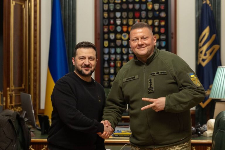 Залужний йде у відставку! Новим головнокомандувачем ЗСУ призначили генерал-полковника Сирського