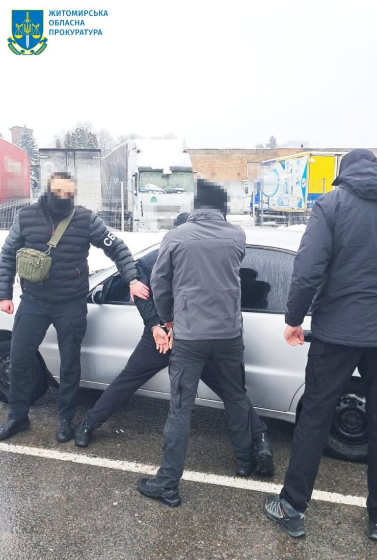 135 тис. грн за переправлення ухилянта через державний кордон України – у Житомирі викрили чергового «благодійника»