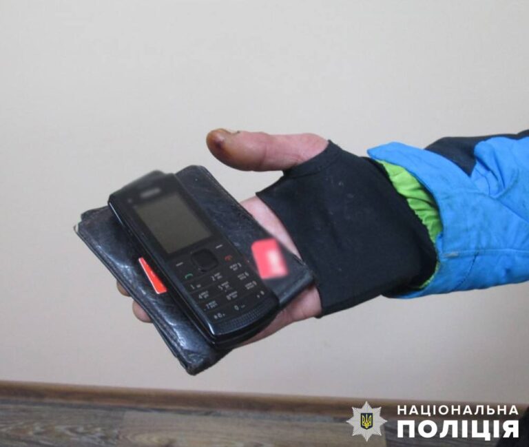 У Бердичеві поліцейський офіцер громади встановив чоловіка, який обікрав пенсіонера