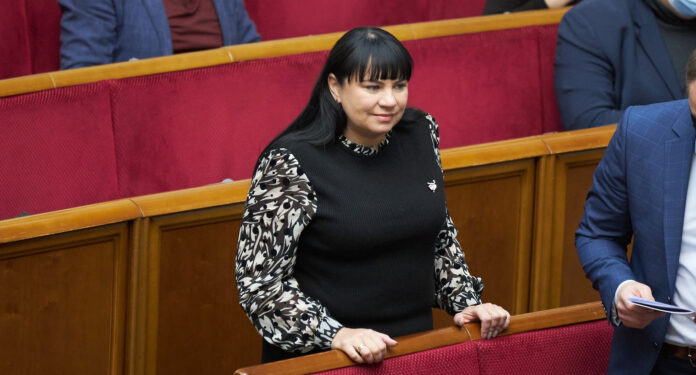 Декларування: Тетяні Грищенко «довірили» два автомобілі впродовж одного місяця