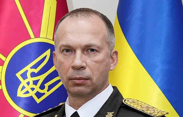 Що відомо про нового головнокомандувача: на зміну генералу Залужному приходить генерал Сирський
