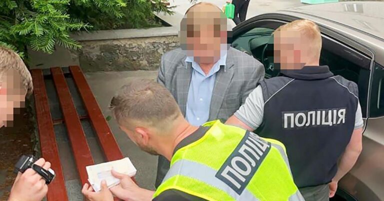 Справу директора бердичівської міськлікарні призупинено по загальновизнаній схемі. Йому нічого не буде – він у ЗСУ!