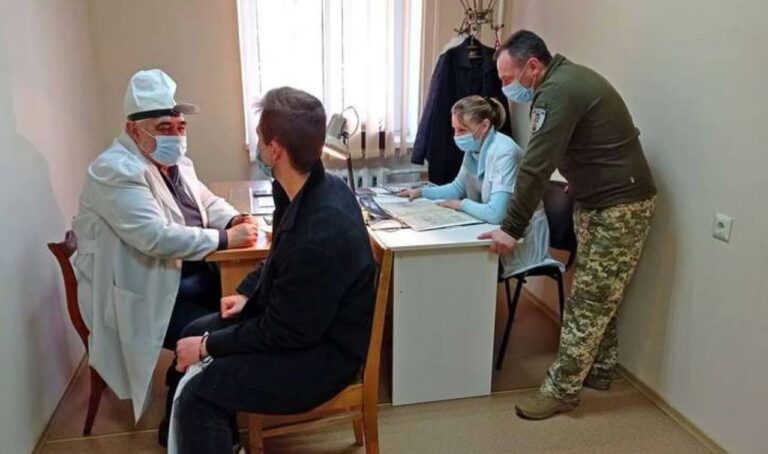 Обмежено придатні чоловіки повинні протягом 9 місяців пройти повторний медогляд