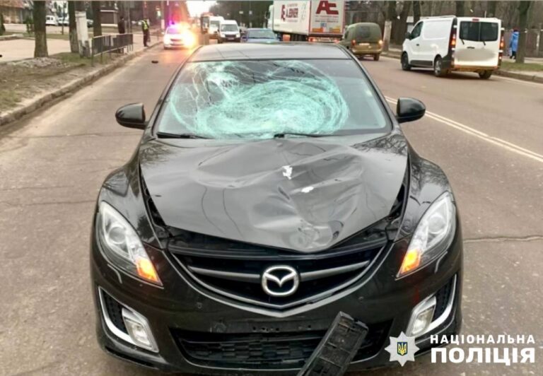Поліція шукає свідків ДТП та встановлює особу травмованого пішохода