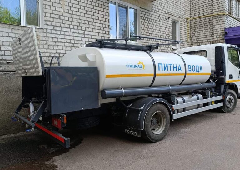 КП «Житомирводоканал» працює над ліквідацією наслідків аварійної ситуації на водопровідній мережі