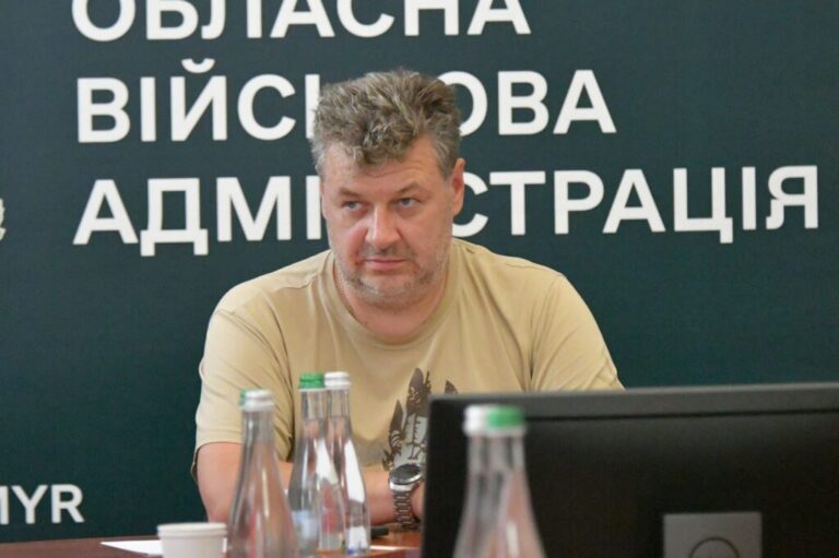 Хтось щось чув про обшуки в губернатора? Кажуть, були гості?
