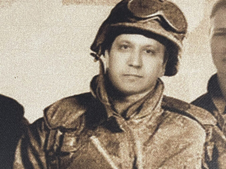 Сьогодні святкує свій день народження громадський діяч, волонтер Володимир Закусило