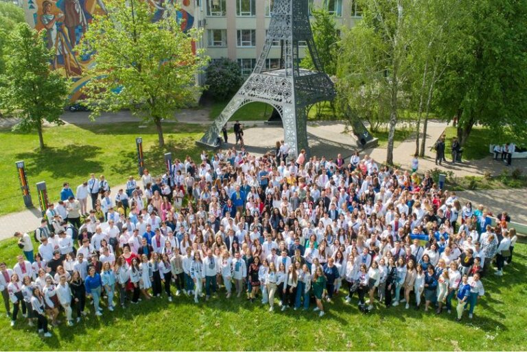 «Житомирська політехніка» вітає всіх з Днем Конституції України!