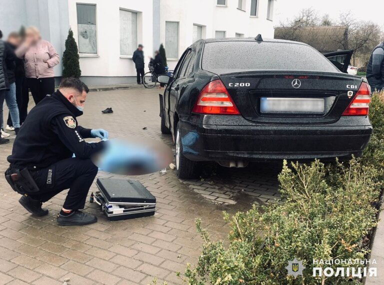 Мати загиблого у ДТП на Покровській 15-річного мопедиста просить небайдужих про розголос, адже побоюється, що справу «намагаються вирішити і закрити»