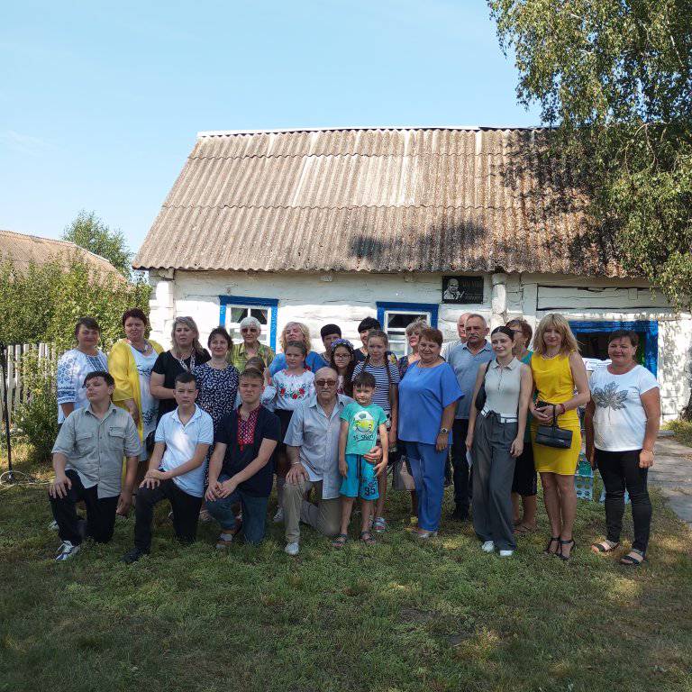 Фоторепортаж із садиби-музею Василя Юхимовича з нагоди 100-річчя від Дня його народження