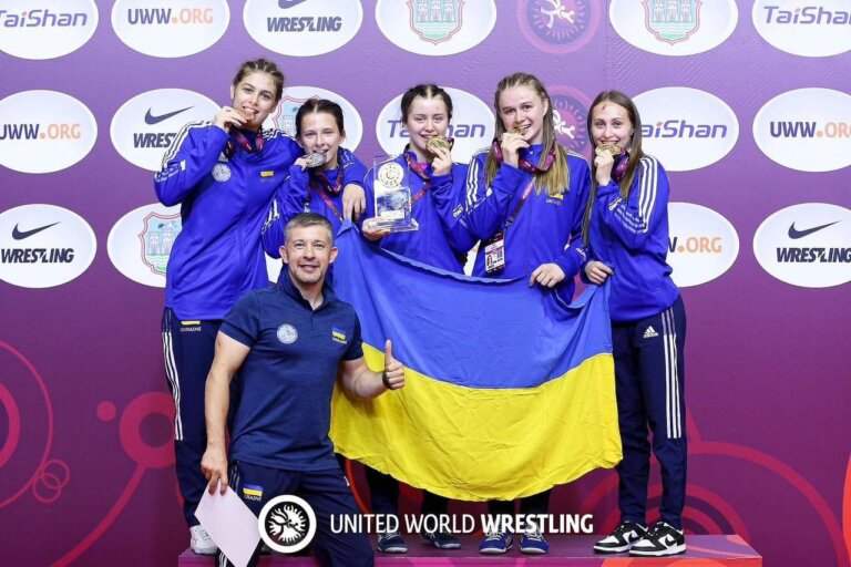 Спортсменки з Житомирщини здобули на чемпіонаті Європи з боротьби вільної U20 в Сербії золоту та срібну медалі!