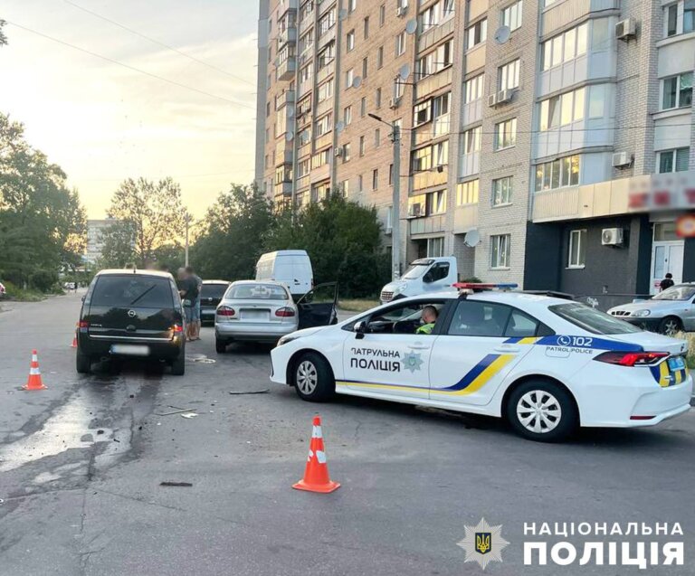У Житомирі поліція розслідує ДТП з травмуванням пасажира легковика