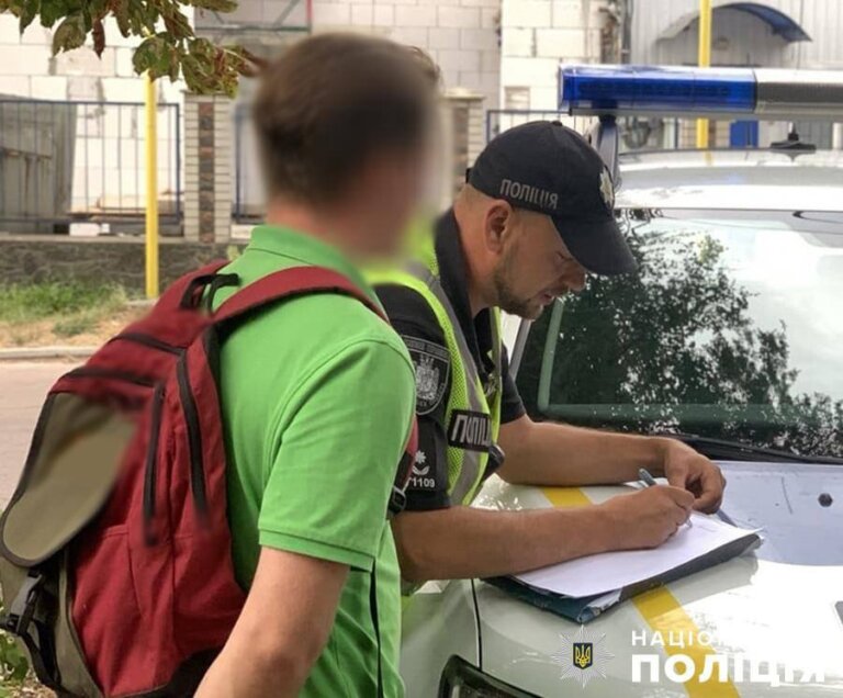 Поліцейські закликають батьків контролювати користування мототранспортом підлітками