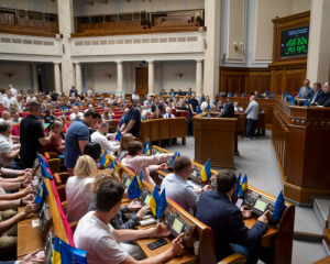 Військових звільняють від кримінальної відповідальності, – нардеп Фролов