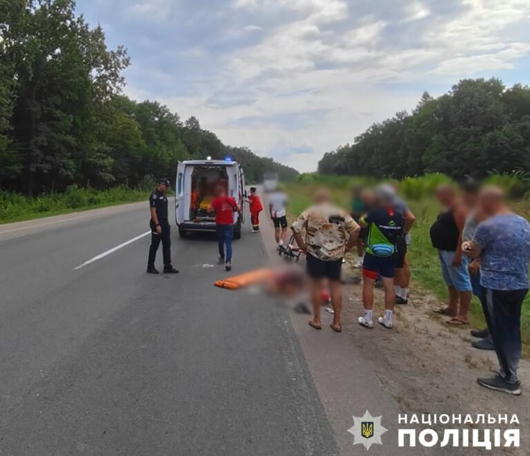 Унаслідок ДТП неподалік Бердичева загинув велосипедист: поліція проводить розслідування