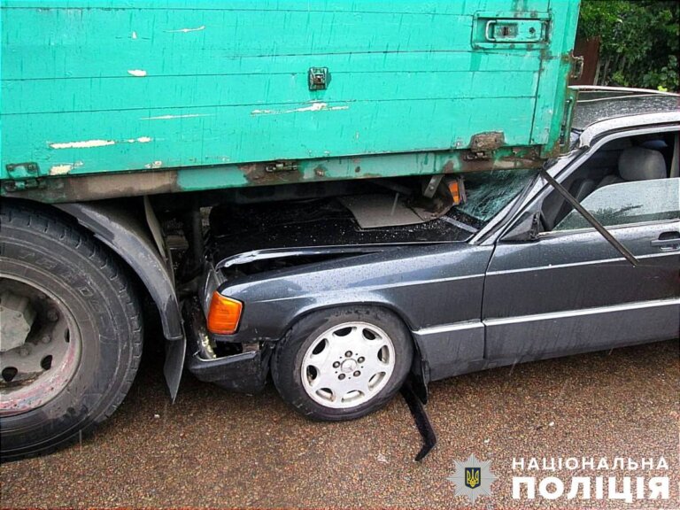 Бердичівські поліцейські завершили розслідування ДТП з травмуванням пасажира