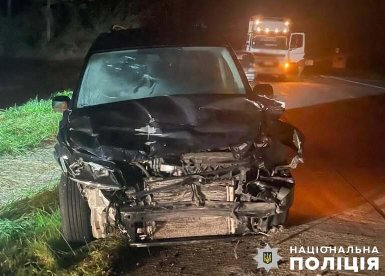 На Олевщині поліцейські встановлюють обставини ДТП з двома травмованими