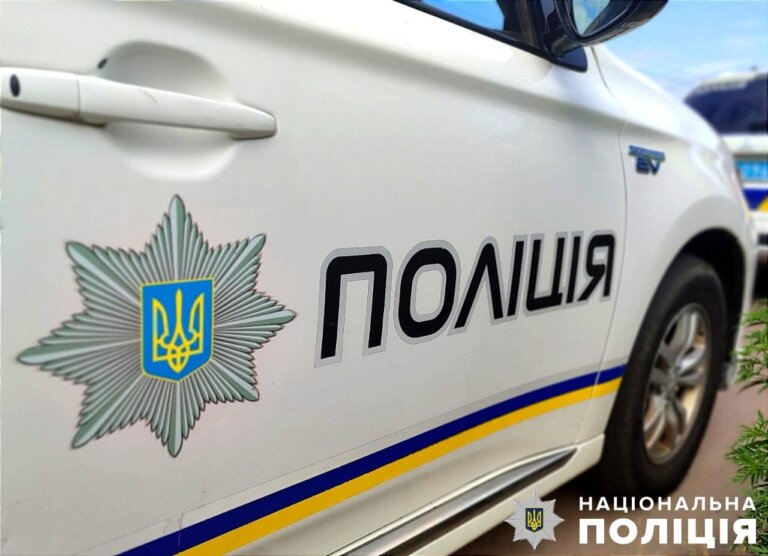 Бердичівські слідчі повідомили про підозру чоловікові у спробі підкупу поліцейських
