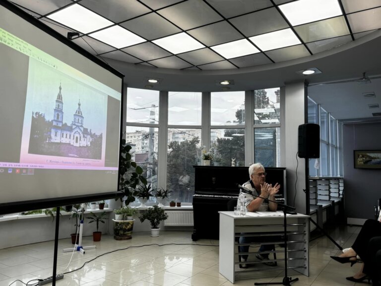 В Gnatyuk Art Center відбулася зустріч з Сергієм Собчуком