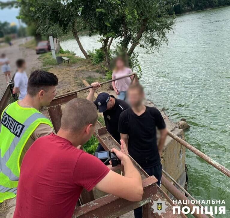 Поліція Житомирщини завершила розслідування вибуху на греблі: обвинуваченому загрожує до 10 років ув’язнення