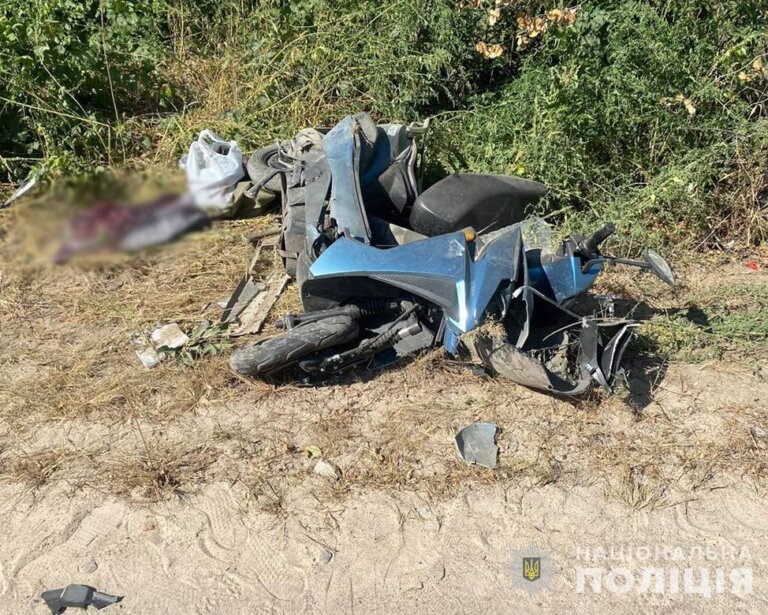 У Житомирському районі ДТП з електроскутером: поліцейські встановлюють обставини