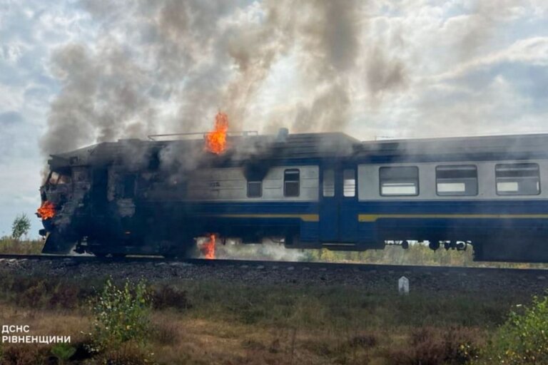 На Рівненщині під час руху загорівся потяг «Коростень-Олевськ-Сарни»
