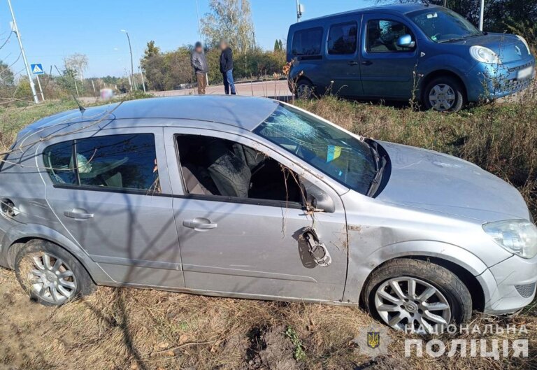 У кювет на викраденому авто: чуднівські поліцейські викрили причетного до угону