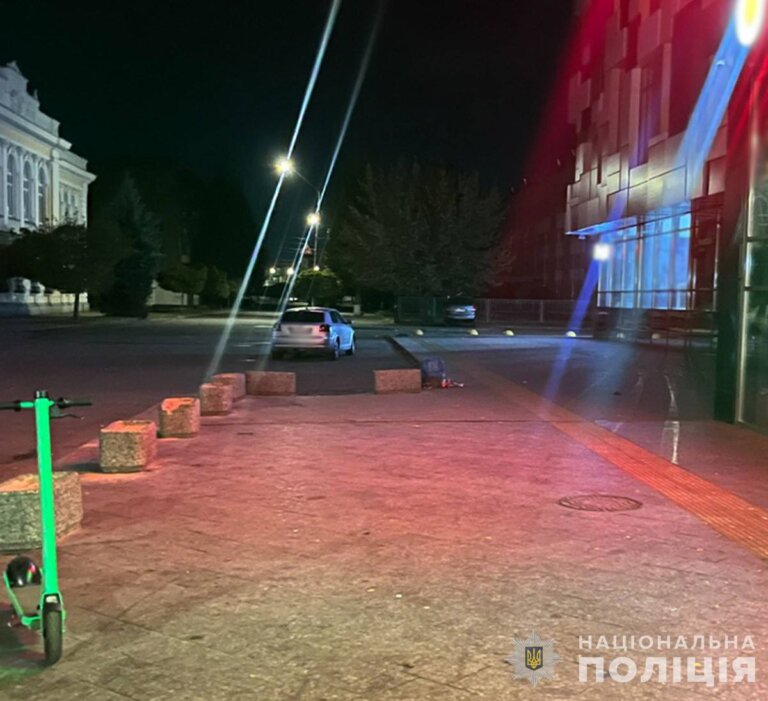 Уночі в Житомирі було тяжко травмовано містянина: поліцейські затримали підозрюваного
