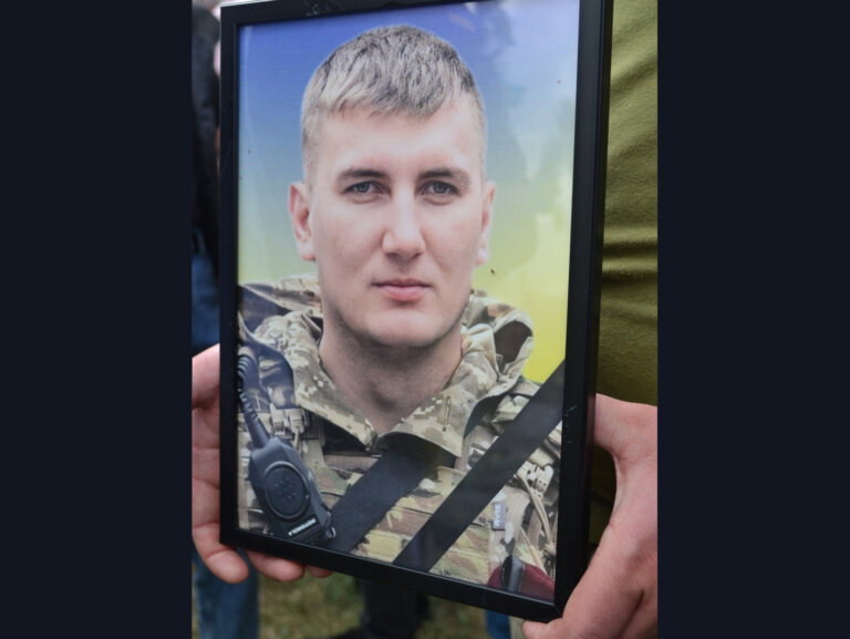 На щиті повернувся студент Поліського університету – 23-річний десантник Василь Бойченко