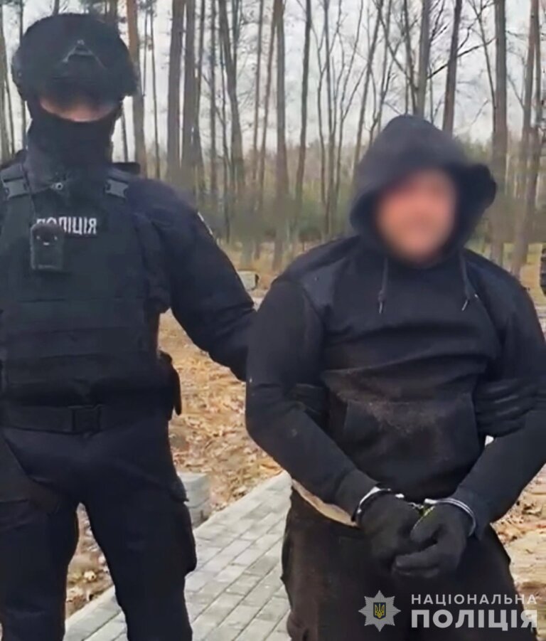 Привласнив волонтерські гроші, видаючи себе за військового ЗСУ: на Житомирщині поліція затримала зловмисника
