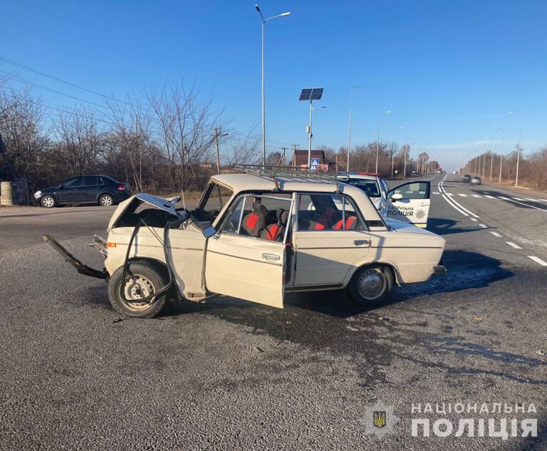 У ДТП у Новогуйвинській громаді травмовано 78-річного водія легковика: поліція з’ясовує обставини