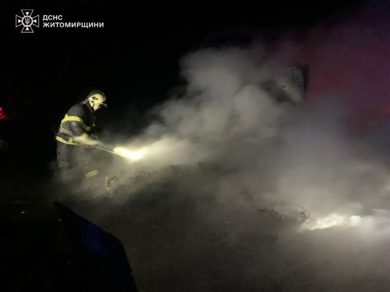 У ході гасіння вогнеборці виявили обгорівше тіло 51-річного чоловіка